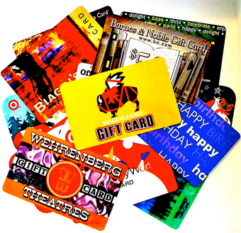 Illustration for article titled Is a Gift Card a Good Gift?